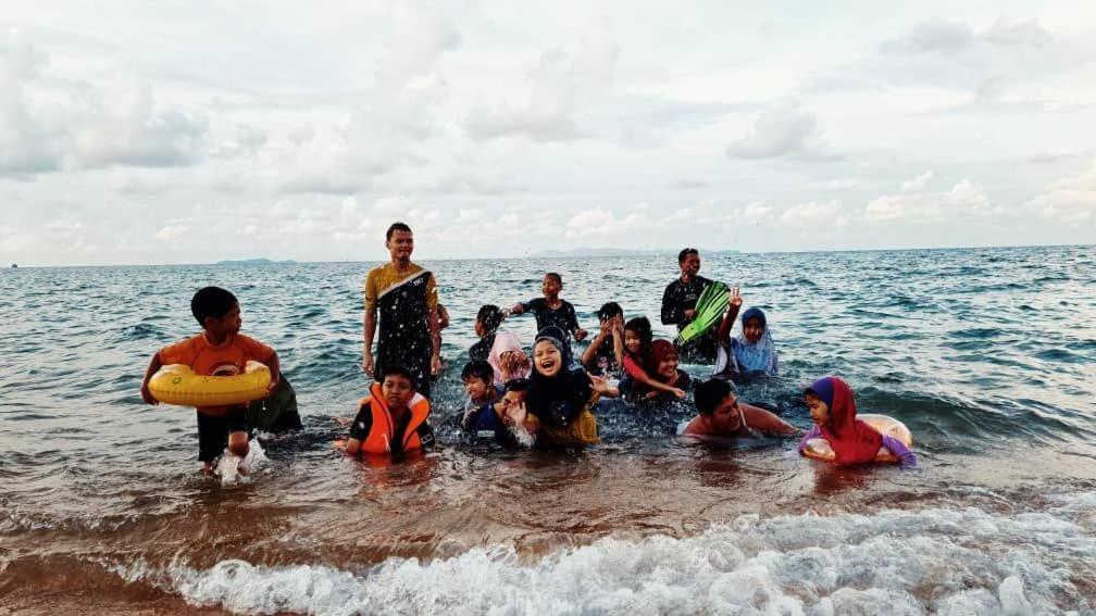 Bayu Beach Penarek Kampung Penarik Eksteriør bilde