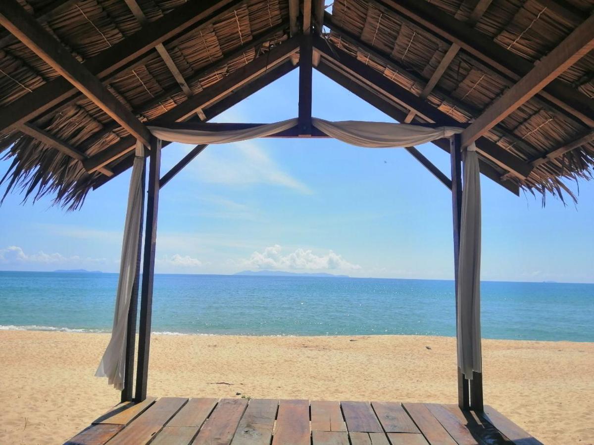 Bayu Beach Penarek Kampung Penarik Eksteriør bilde